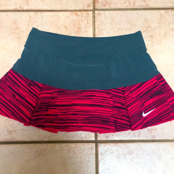 Nike tennis skirt NWOT